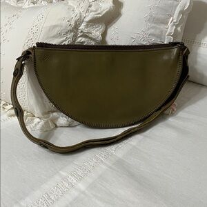 Lyons Leather Co. Green Leather Crossbody Small Bee